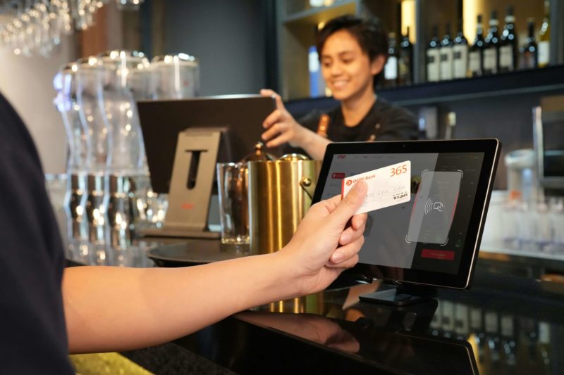 Cashless payments in food and beverage Cashless payments in food and beverage